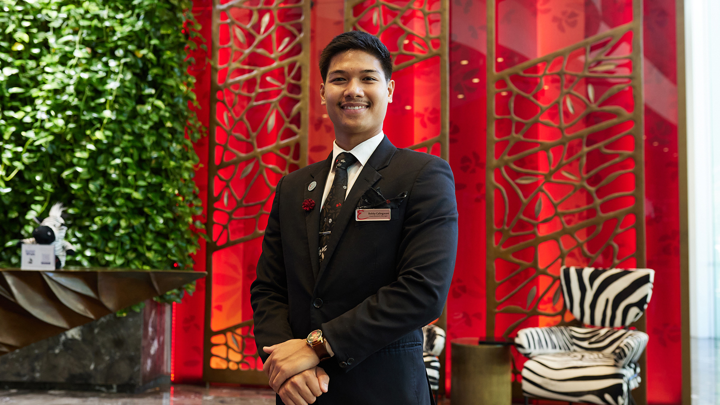 لیدر گروه : محمد نیــــازی