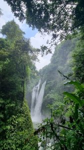 Aling-Aling waterfall